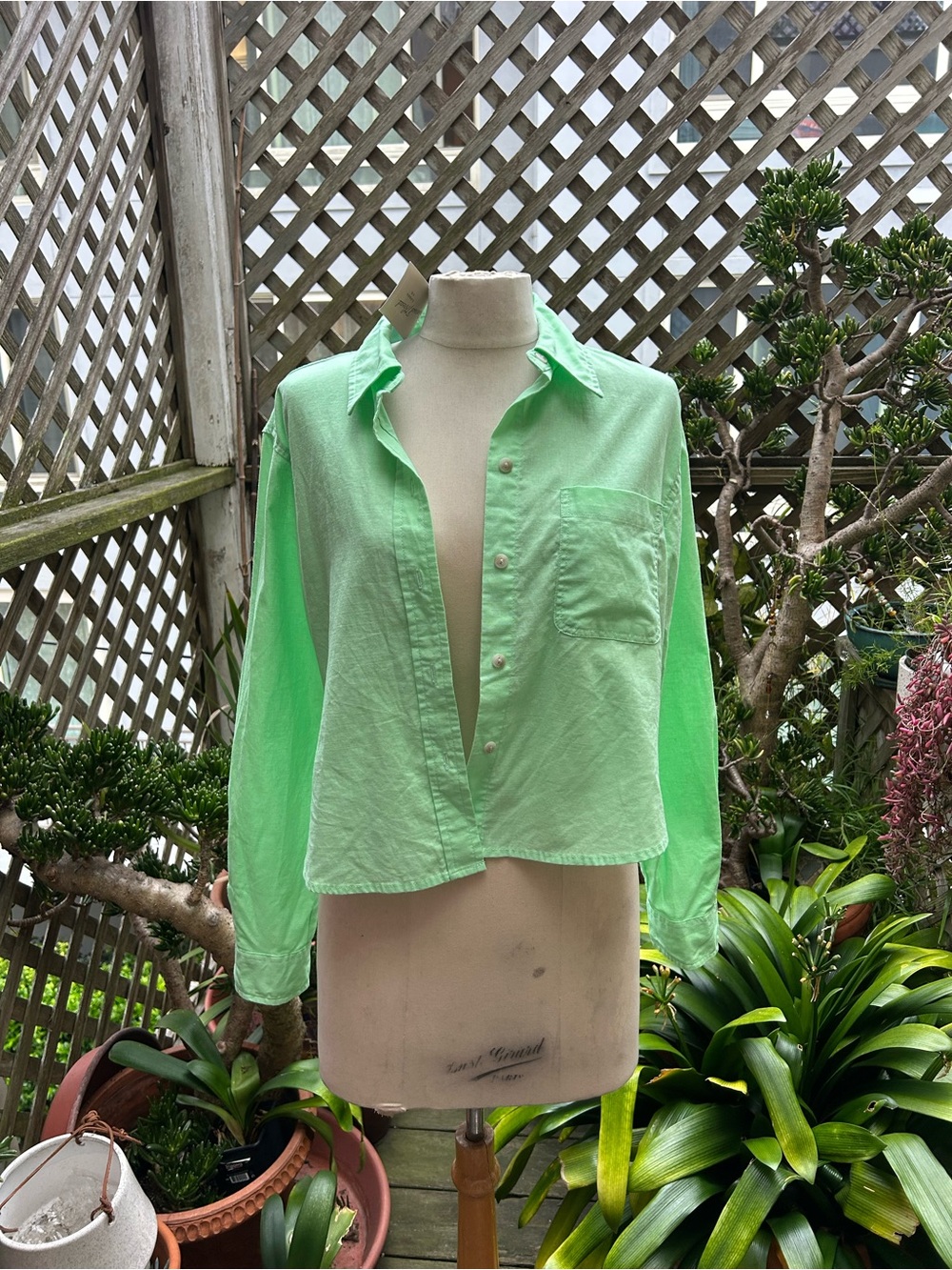 Universal Thread Neon Green Button-Down Shirt